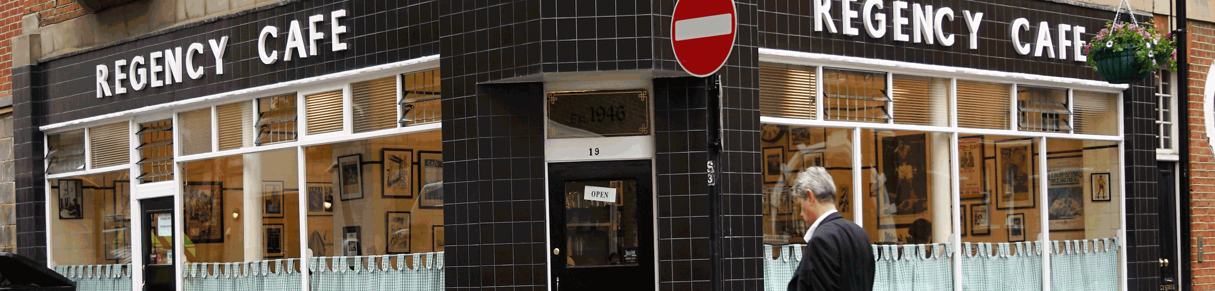 regency-cafe2